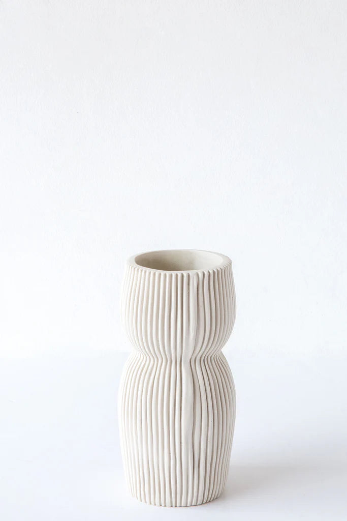 Round Curvy Vase Collection