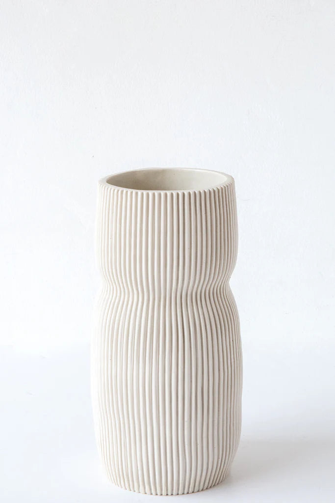 Round Curvy Vase Collection