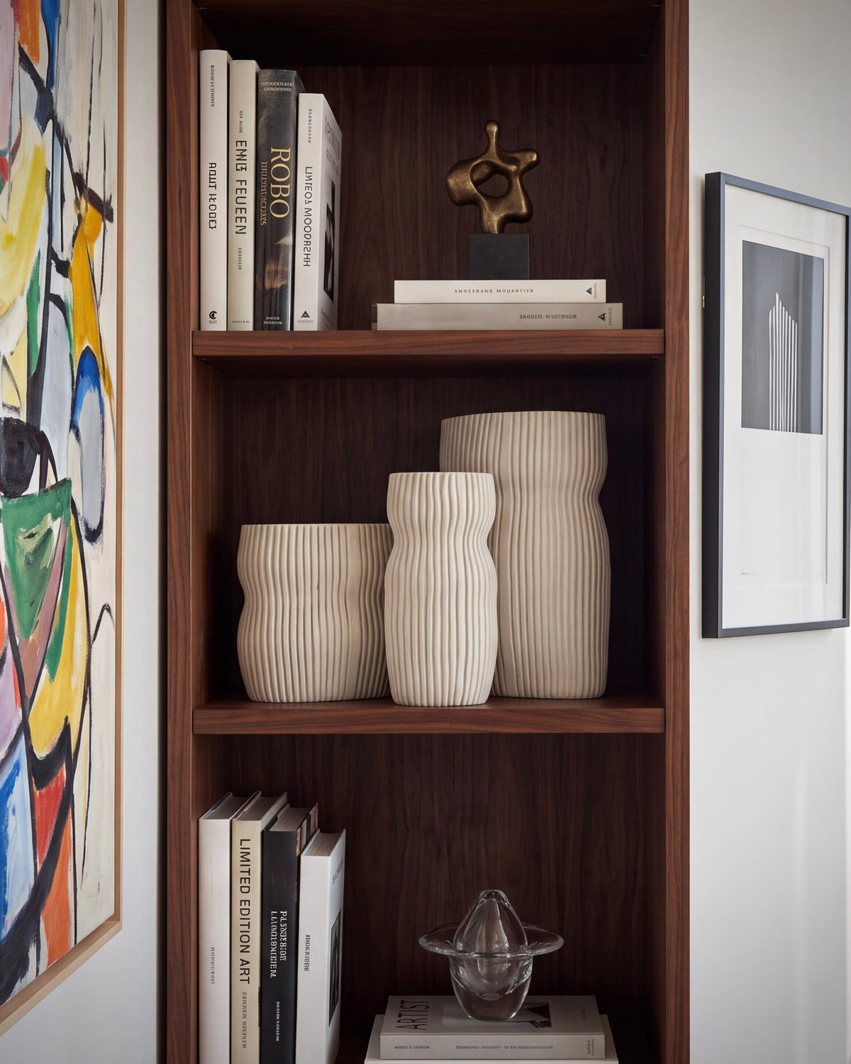 Round Curvy Vase Collection