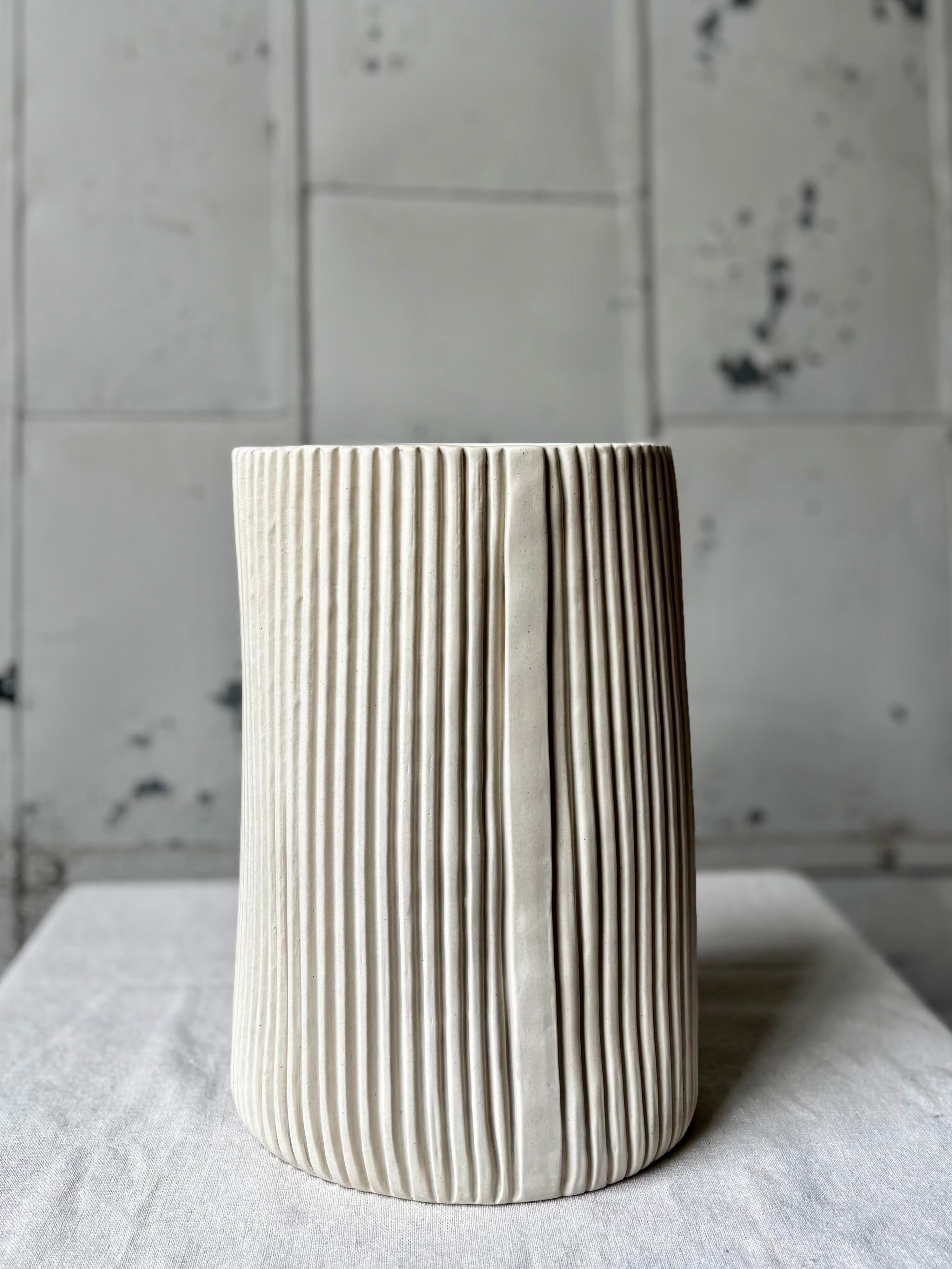 2019 - Oval Vase