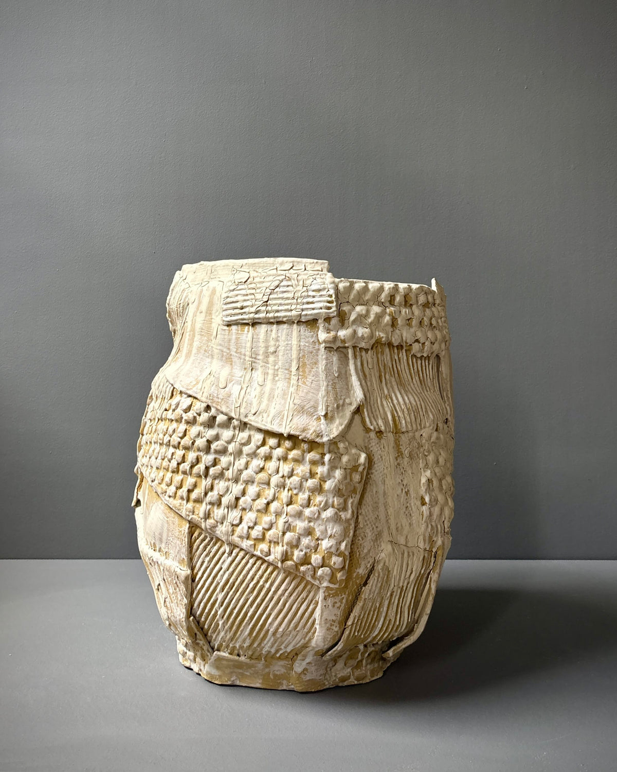 Vanadium Yellow  Assemblagé Vessel