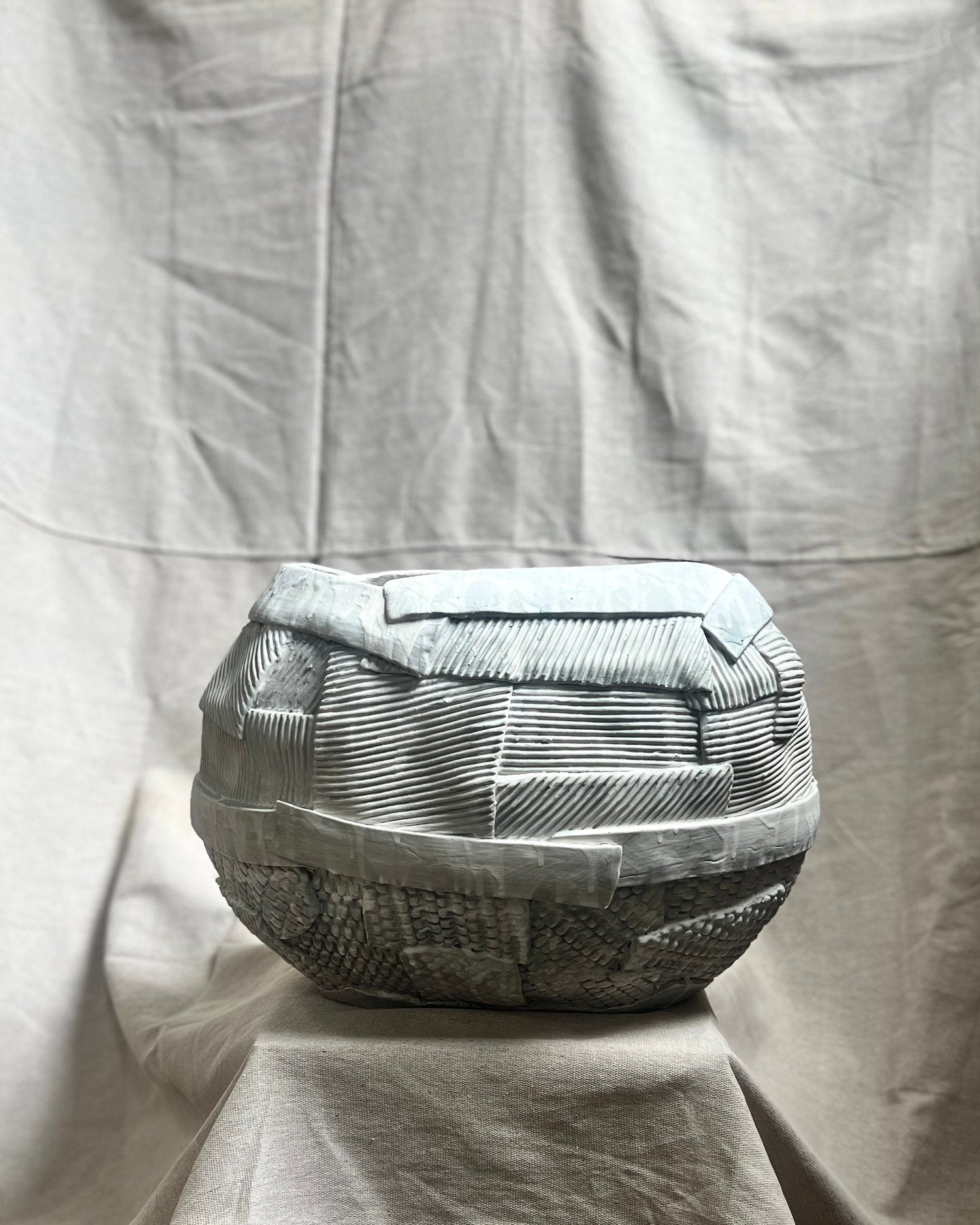 Grey Drip Assemblagé Vessel