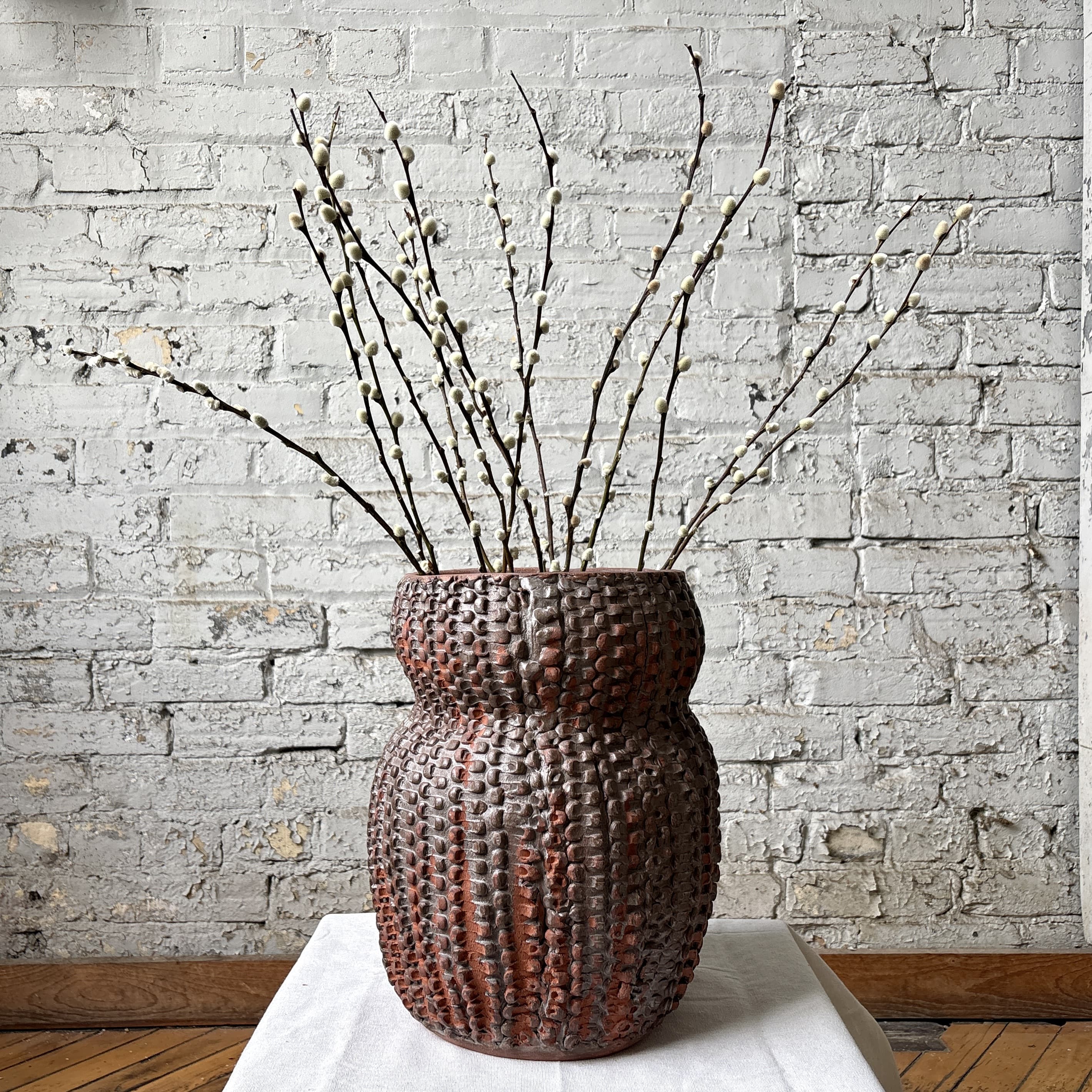 Iron Stoneware Serpent Curvy