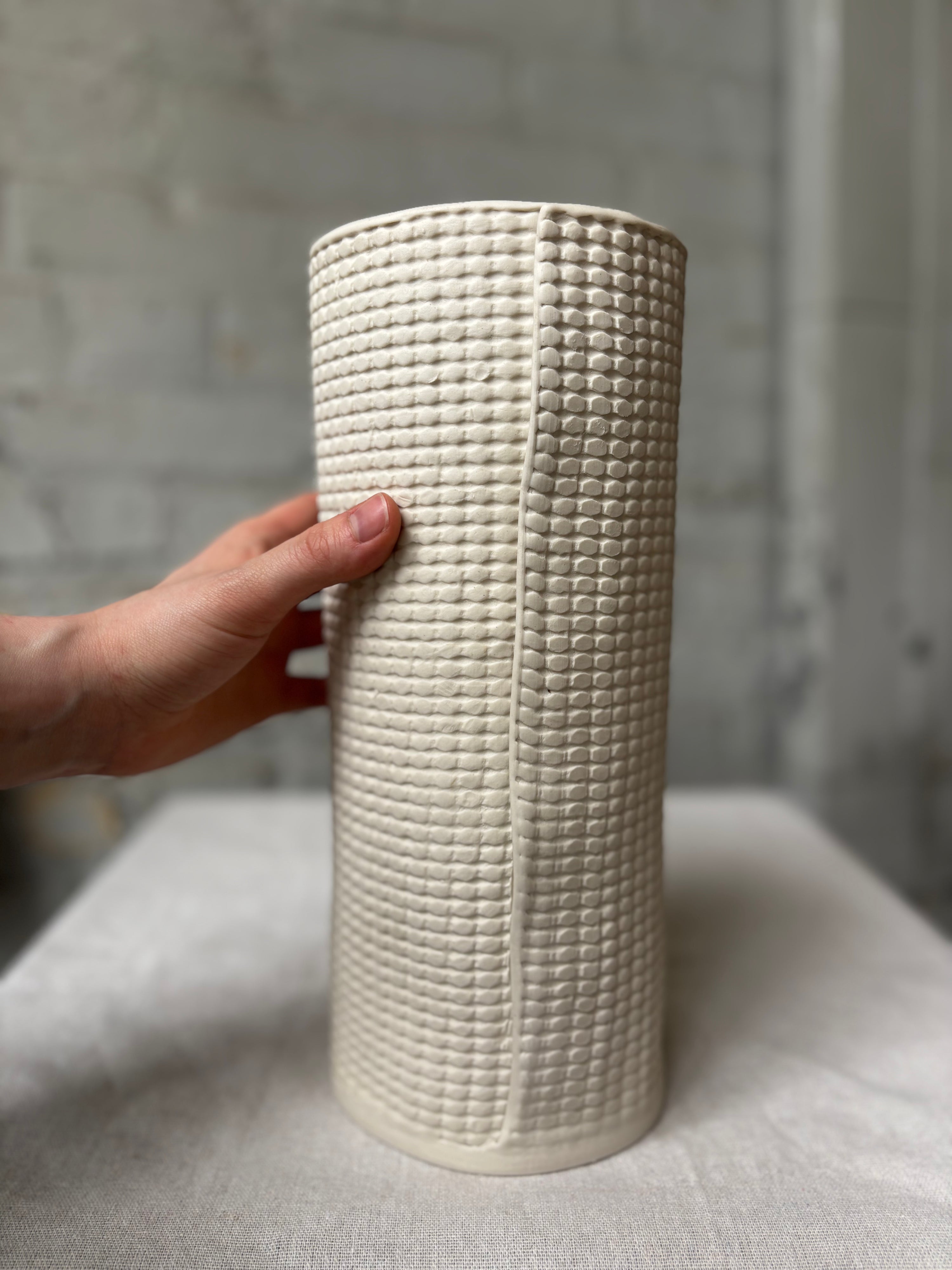 2025 - Grid Cylinder