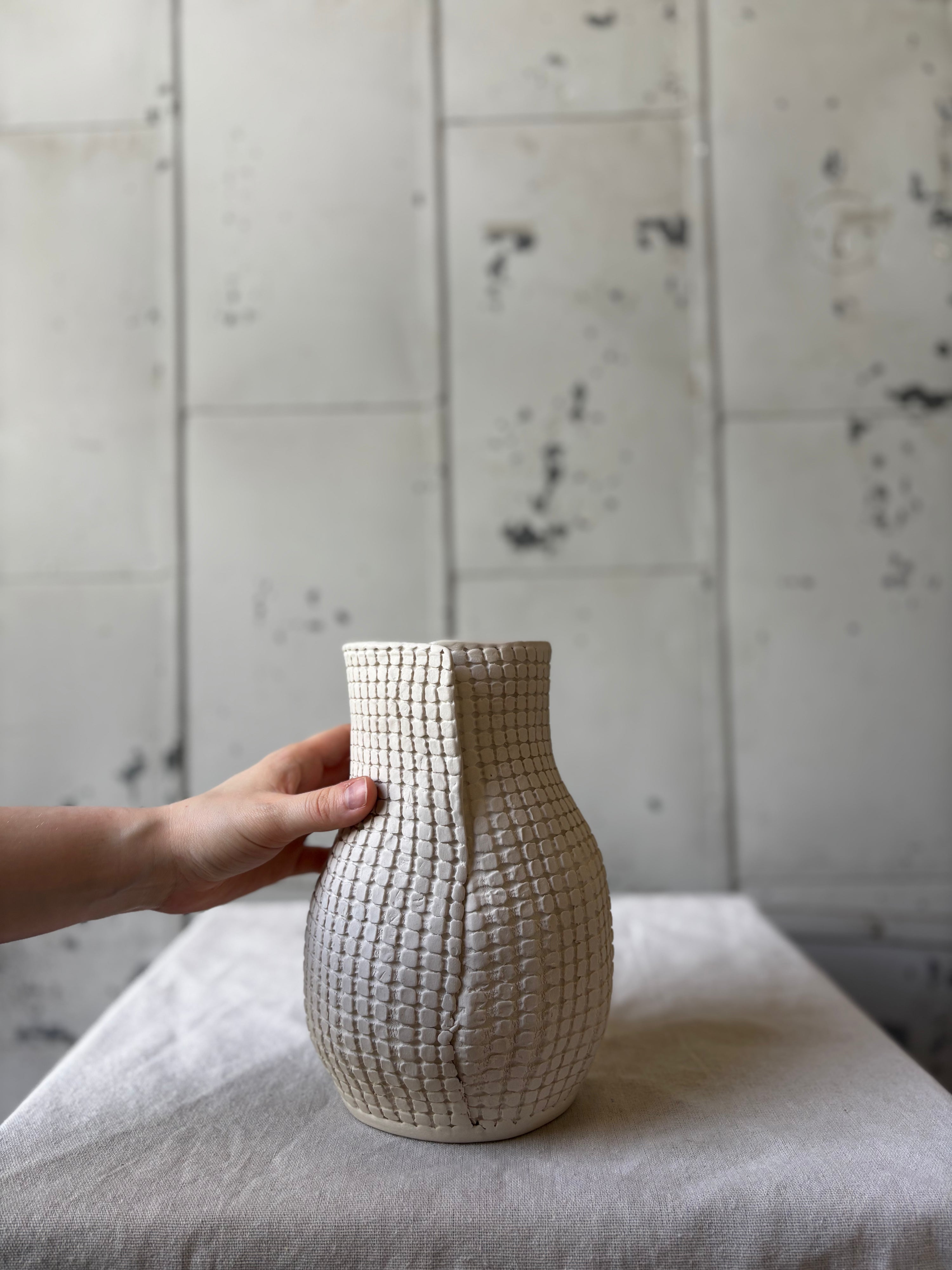 2024 -Grid Bulb Vase