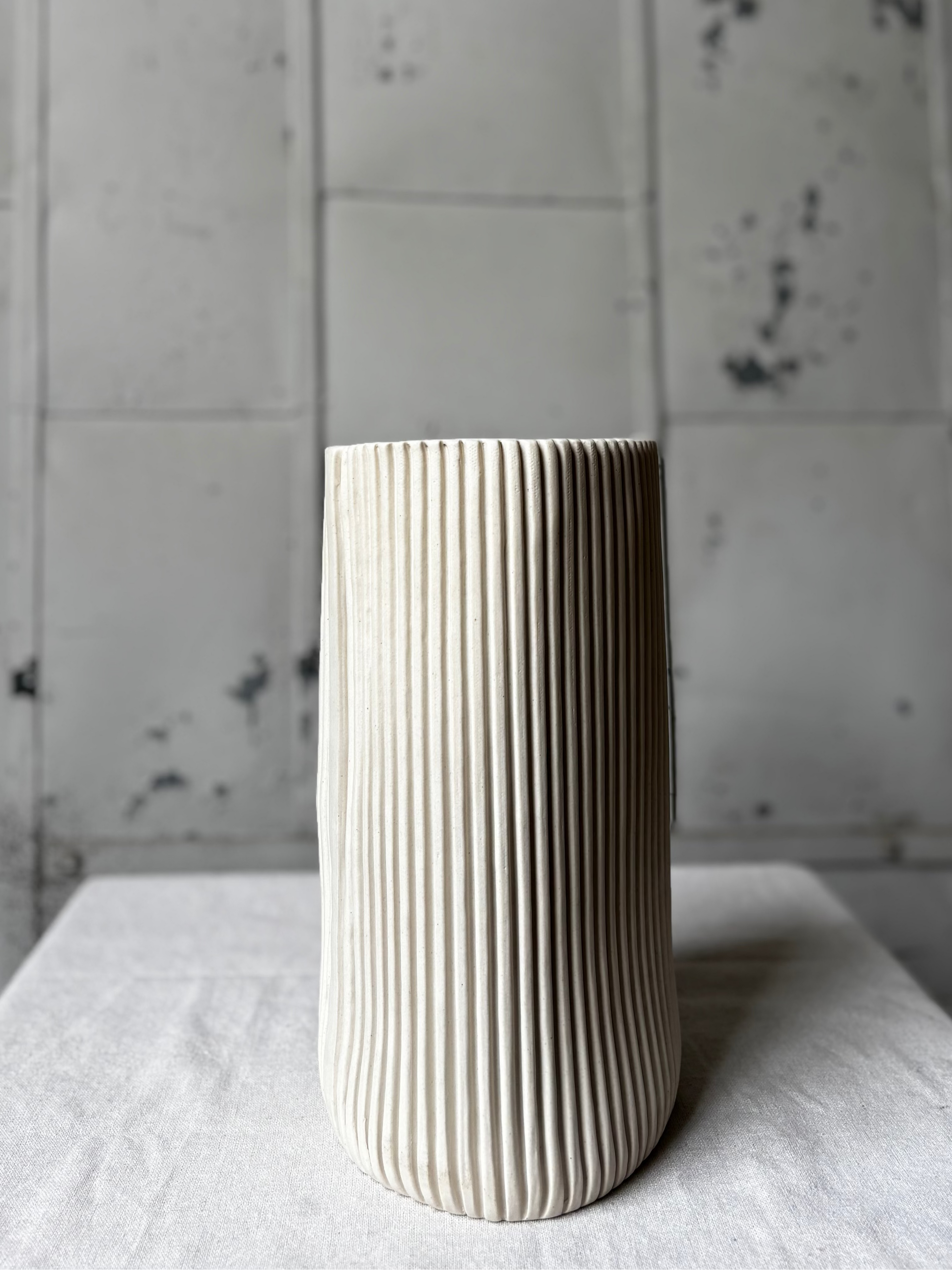 2019 - Oval Vase