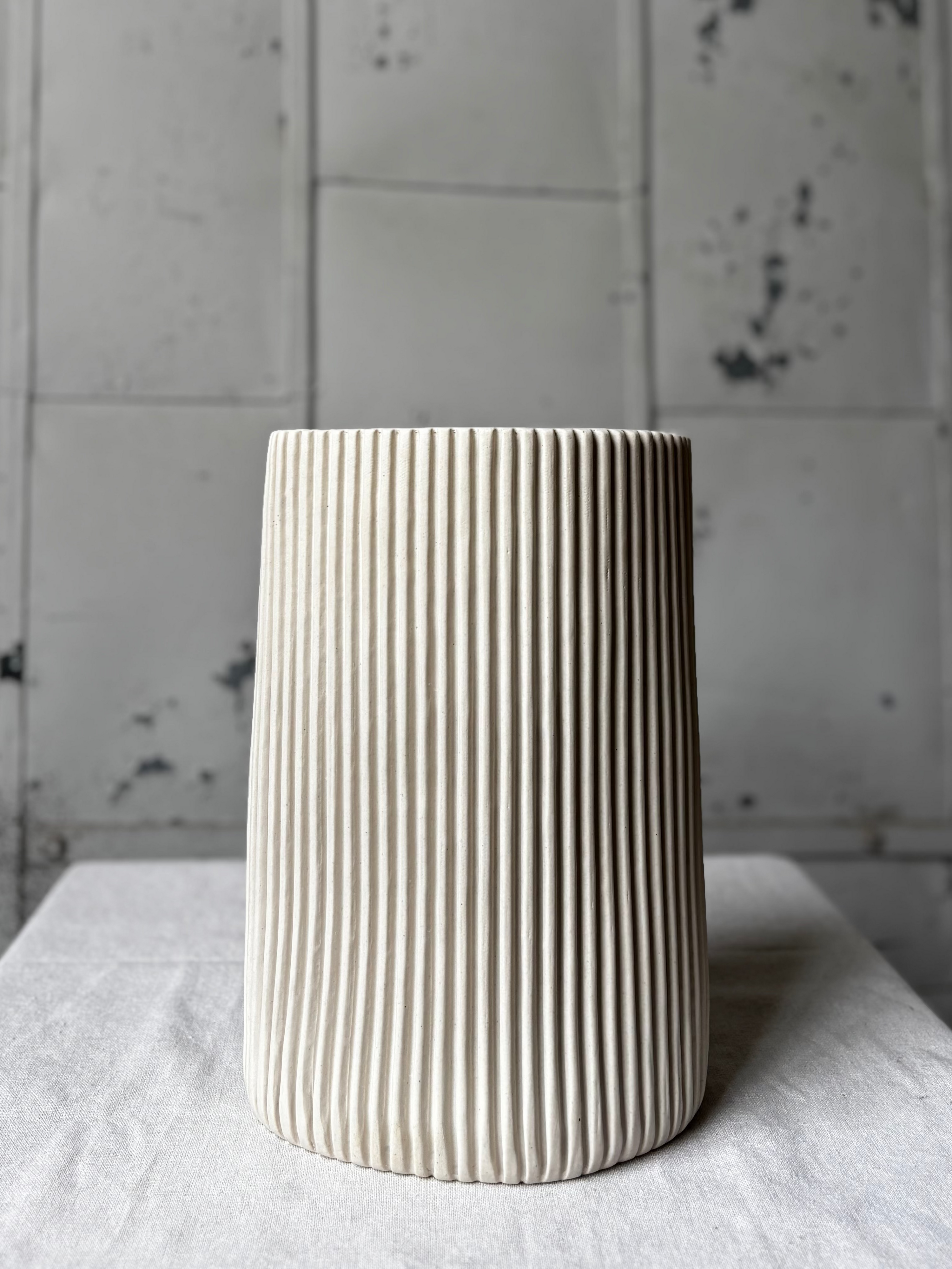 2019 - Oval Vase