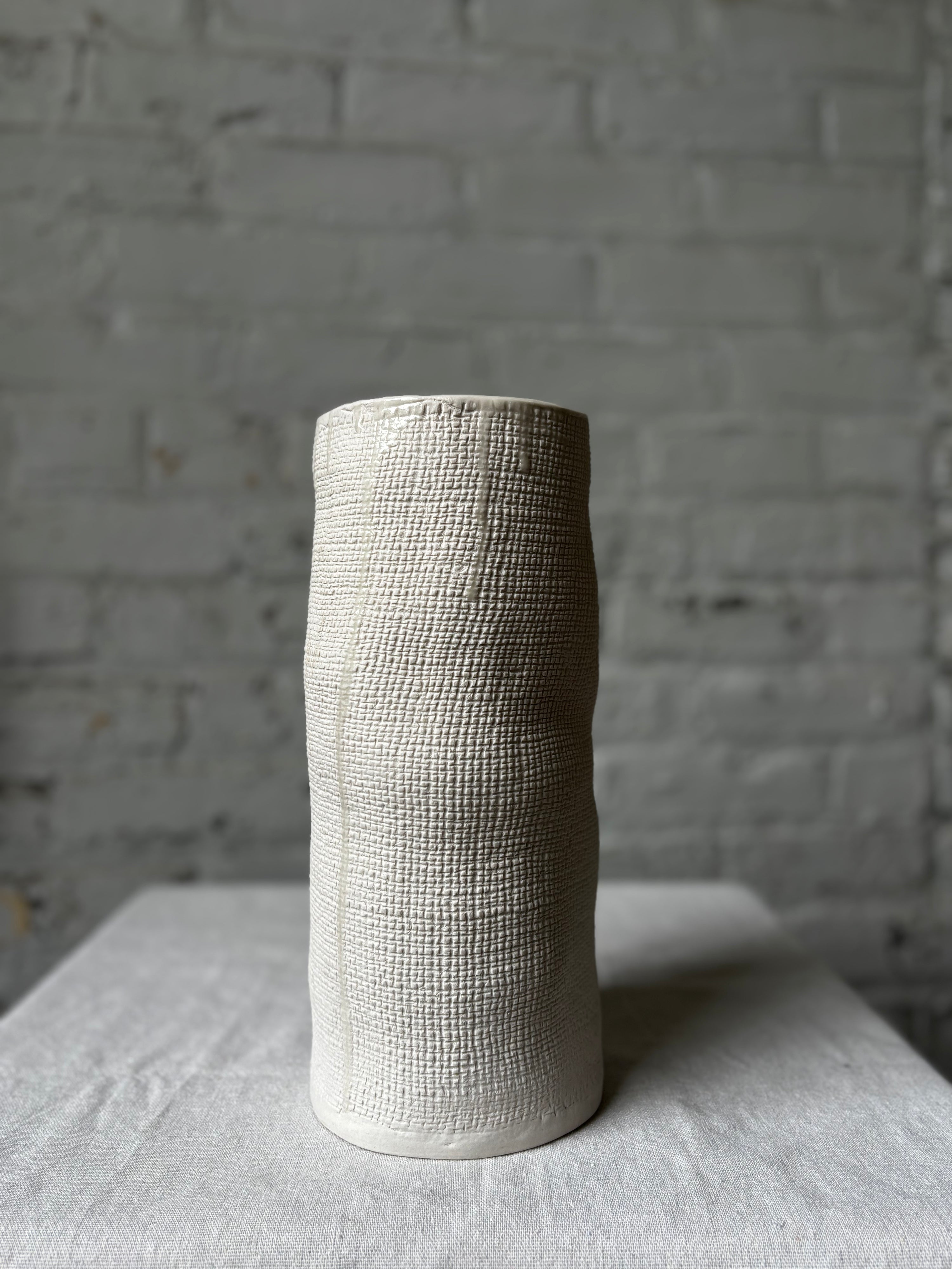 Wavy Burlap Cylinder